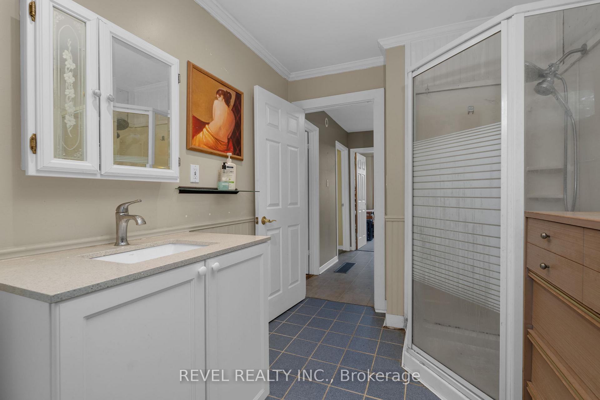 Photo 14 of 290 Pine Drive, Barrie, Bayshore — HOMEH
