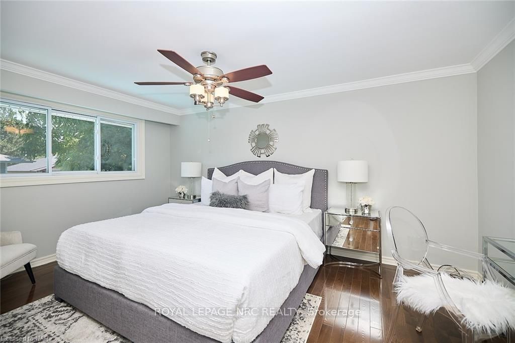 Photo 12 of 15 Highcourt Crescent, St. Catharines, Vine/Linwell — HOMEH