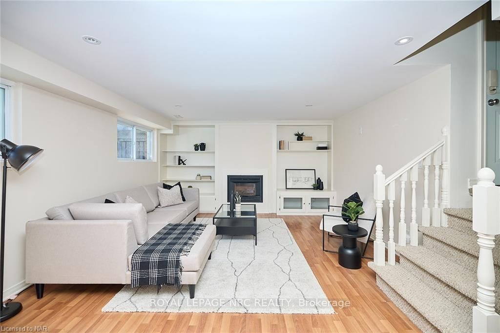 Photo 18 of 15 Highcourt Crescent, St. Catharines, Vine/Linwell — HOMEH