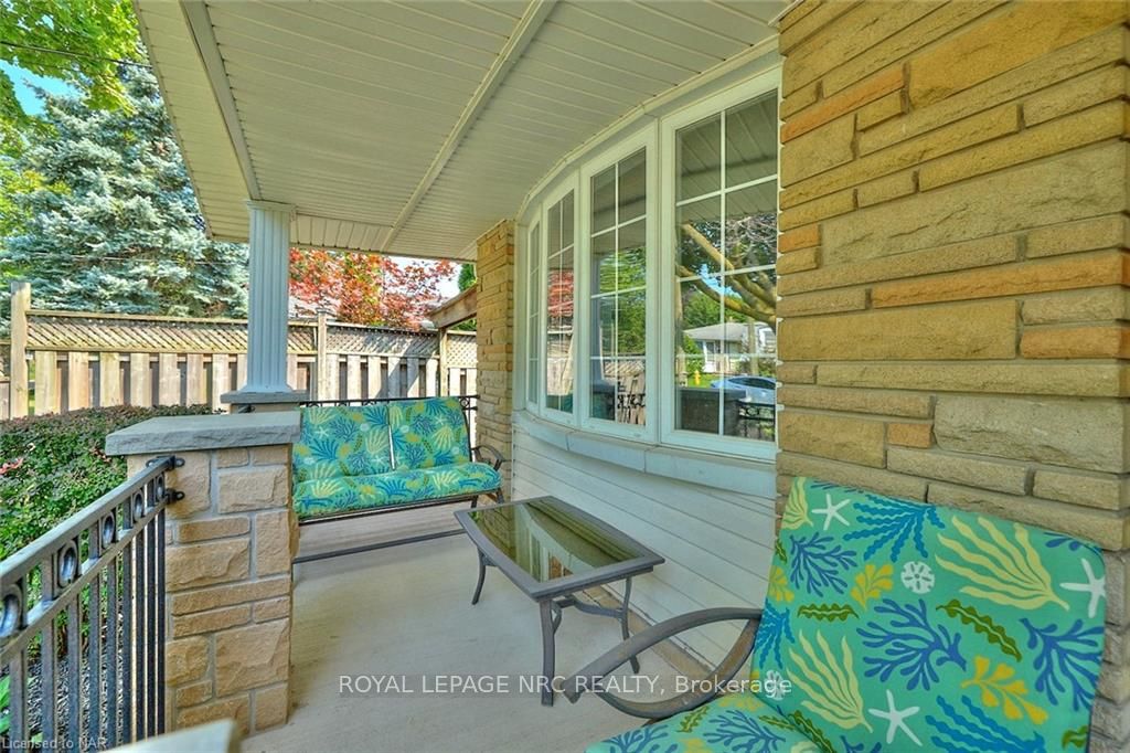 Photo 27 of 15 Highcourt Crescent, St. Catharines, Vine/Linwell — HOMEH