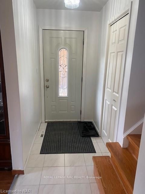 Photo 4 of 711 Niagara Street, St. Catharines, Vine/Linwell — HOMEH