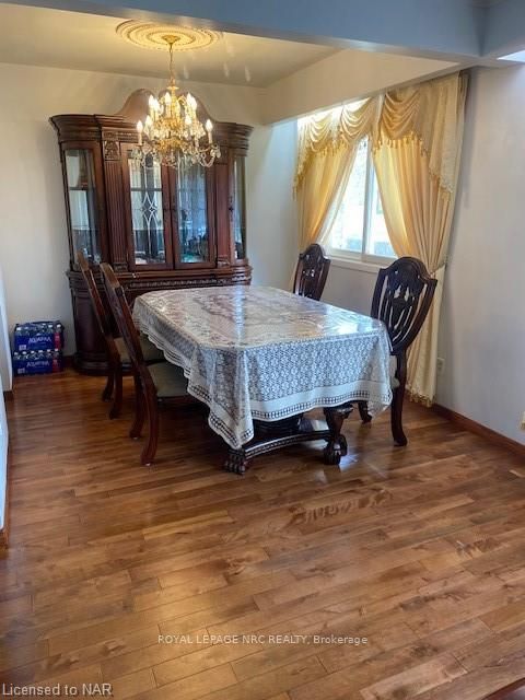Photo 11 of 711 Niagara Street, St. Catharines, Vine/Linwell — HOMEH