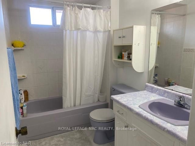 Photo 21 of 711 Niagara Street, St. Catharines, Vine/Linwell — HOMEH