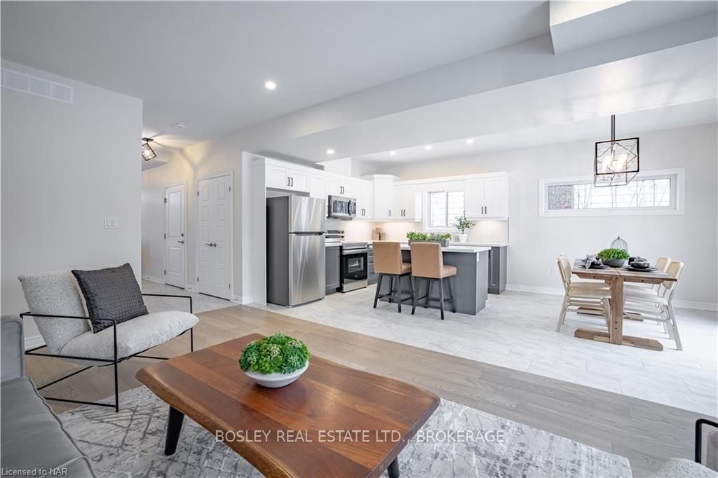 Photo 13 of 427A Vine Street, St. Catharines, Vine/Linwell — HOMEH