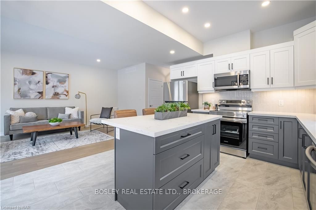 Photo 21 of 427A Vine Street, St. Catharines, Vine/Linwell — HOMEH