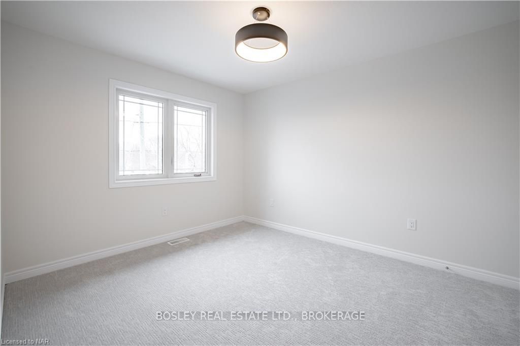 Photo 31 of 427A Vine Street, St. Catharines, Vine/Linwell — HOMEH