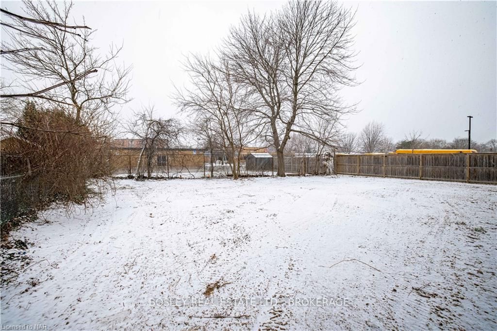 Photo 35 of 427A Vine Street, St. Catharines, Vine/Linwell — HOMEH