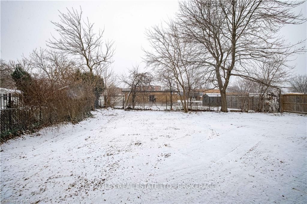 Photo 36 of 427A Vine Street, St. Catharines, Vine/Linwell — HOMEH