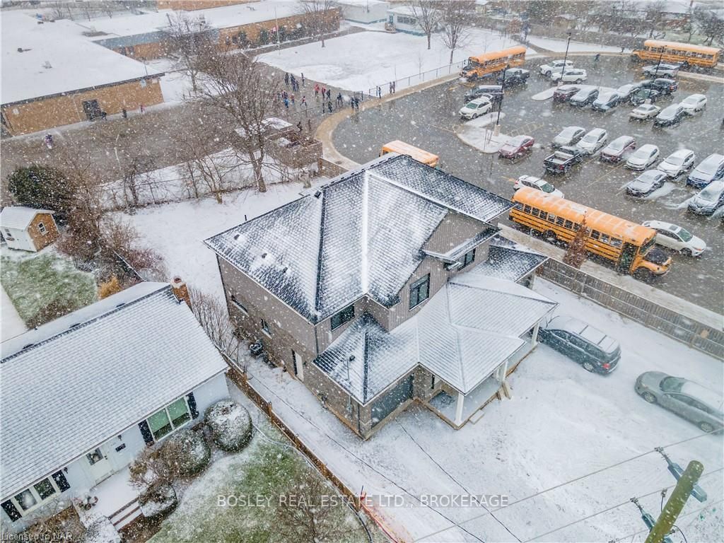 Photo 44 of 427A Vine Street, St. Catharines, Vine/Linwell — HOMEH