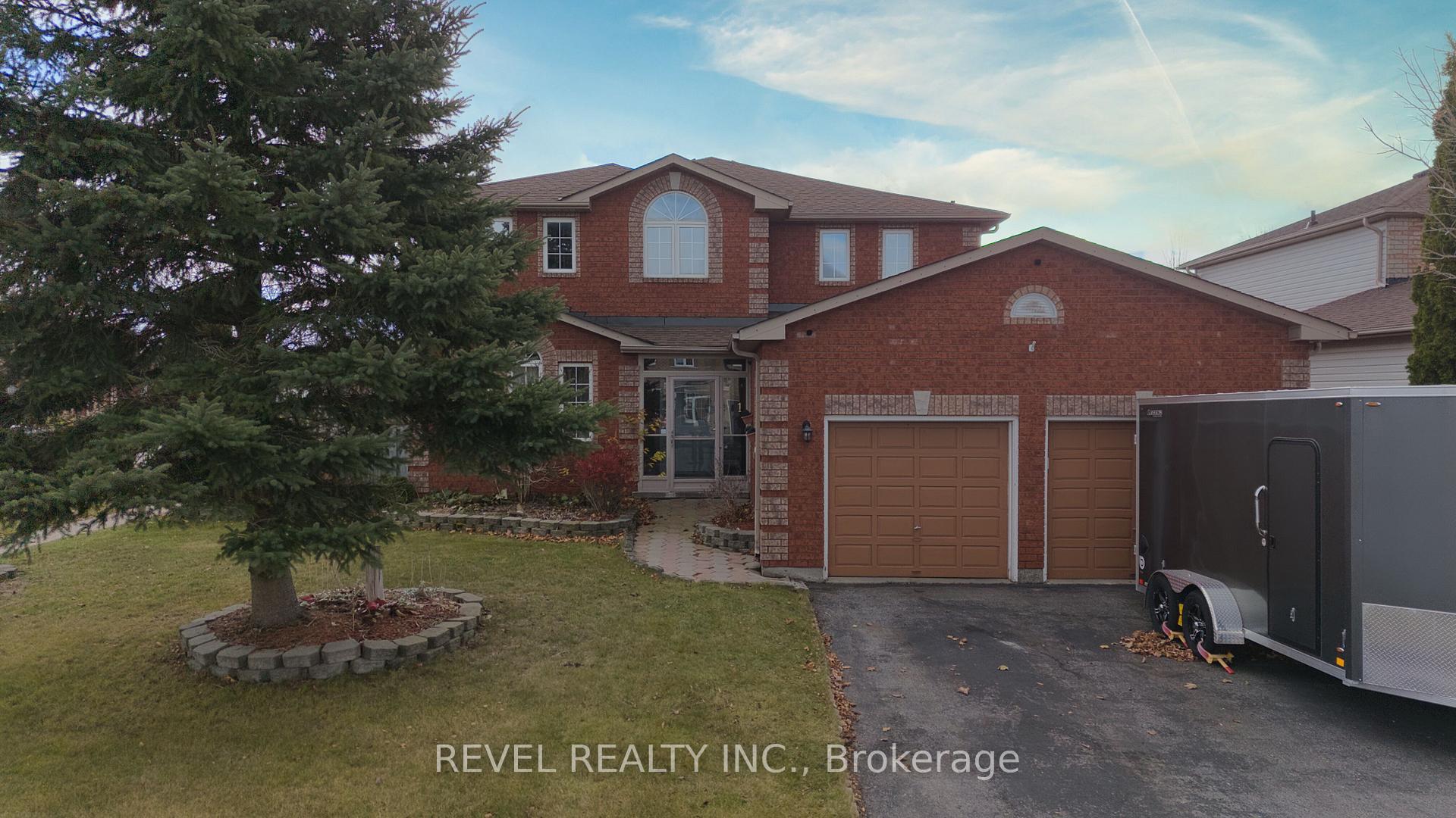 Photo 2 of 1 Farmstead Crescent, Barrie, Holly — HOMEH