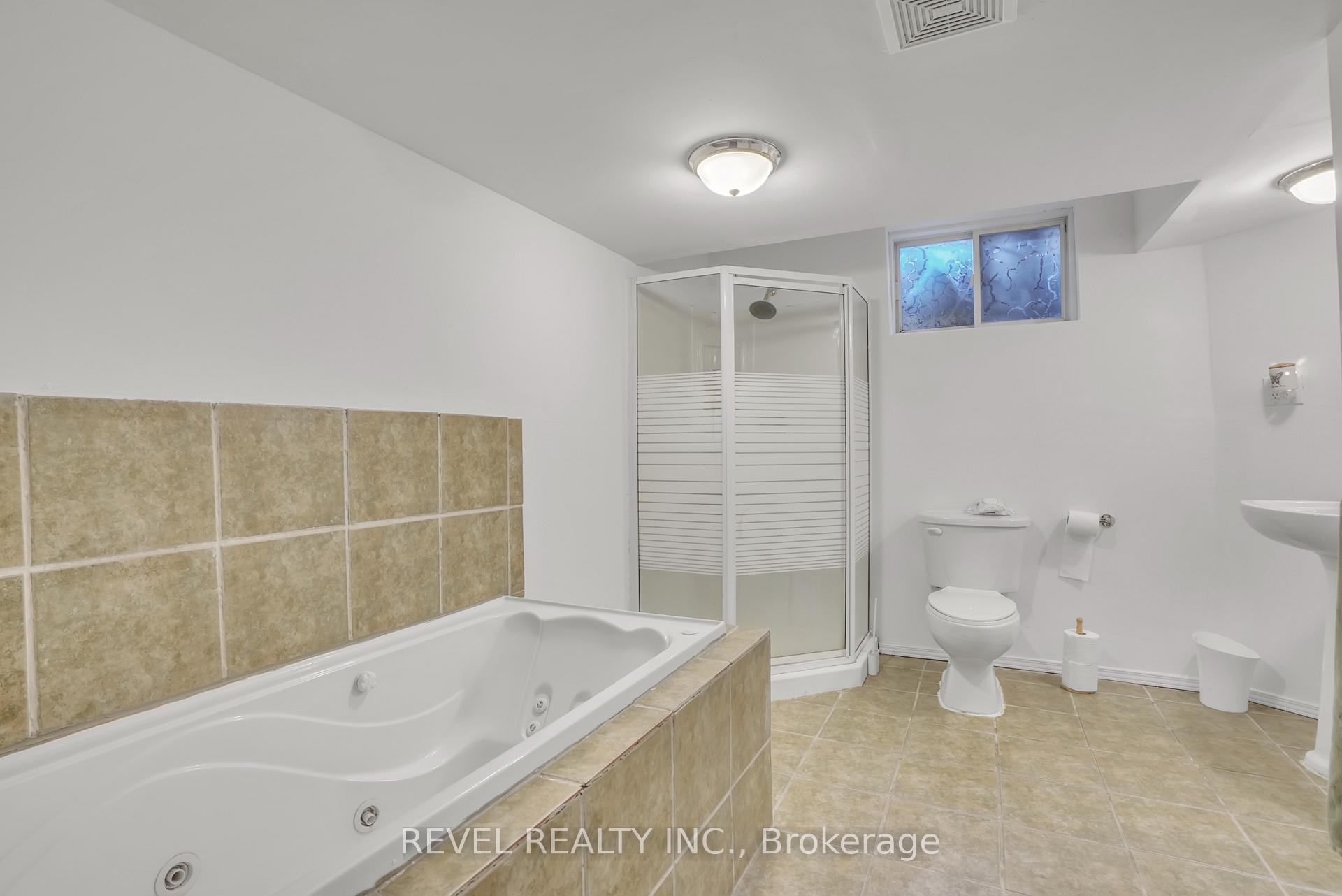 Photo 34 of 1 Farmstead Crescent, Barrie, Holly — HOMEH