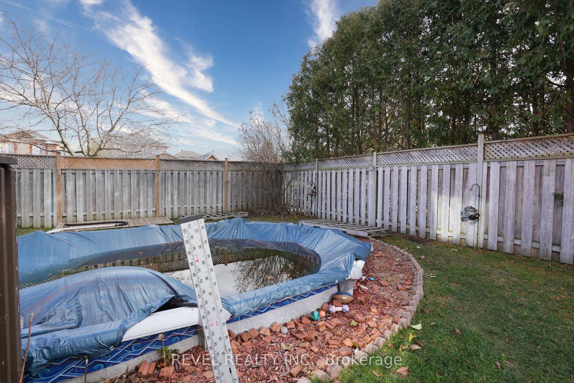 Photo 38 of 1 Farmstead Crescent, Barrie, Holly — HOMEH