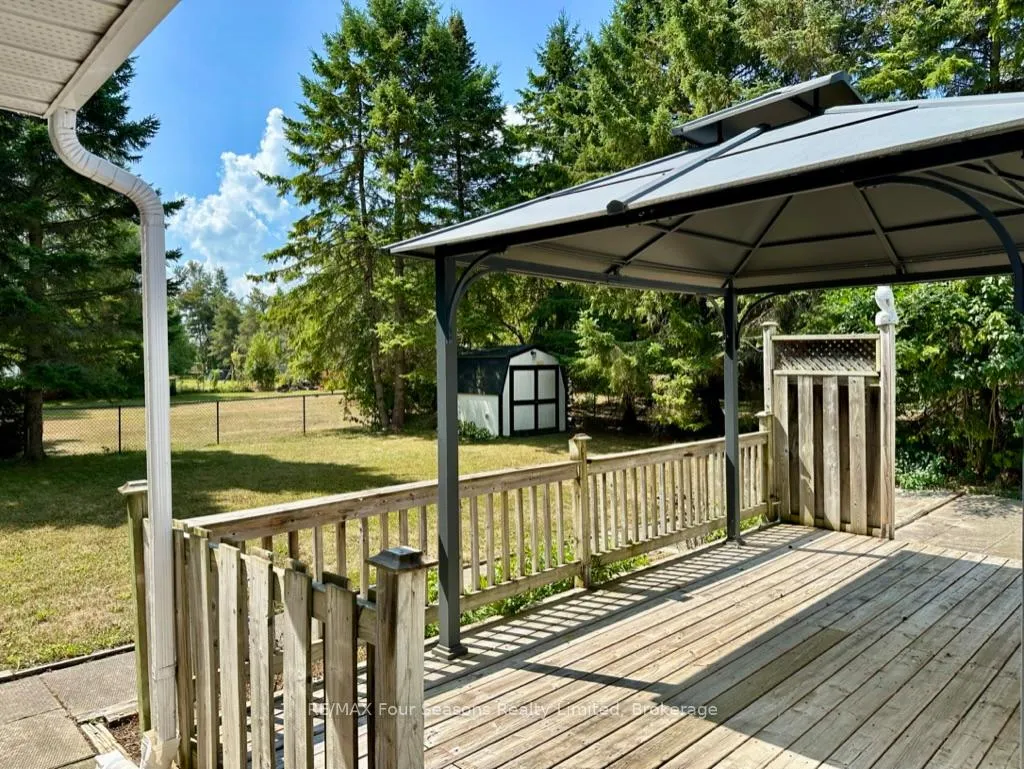 Photo 12 of 207 Christopher Street, Clearview, Stayner — HOMEH