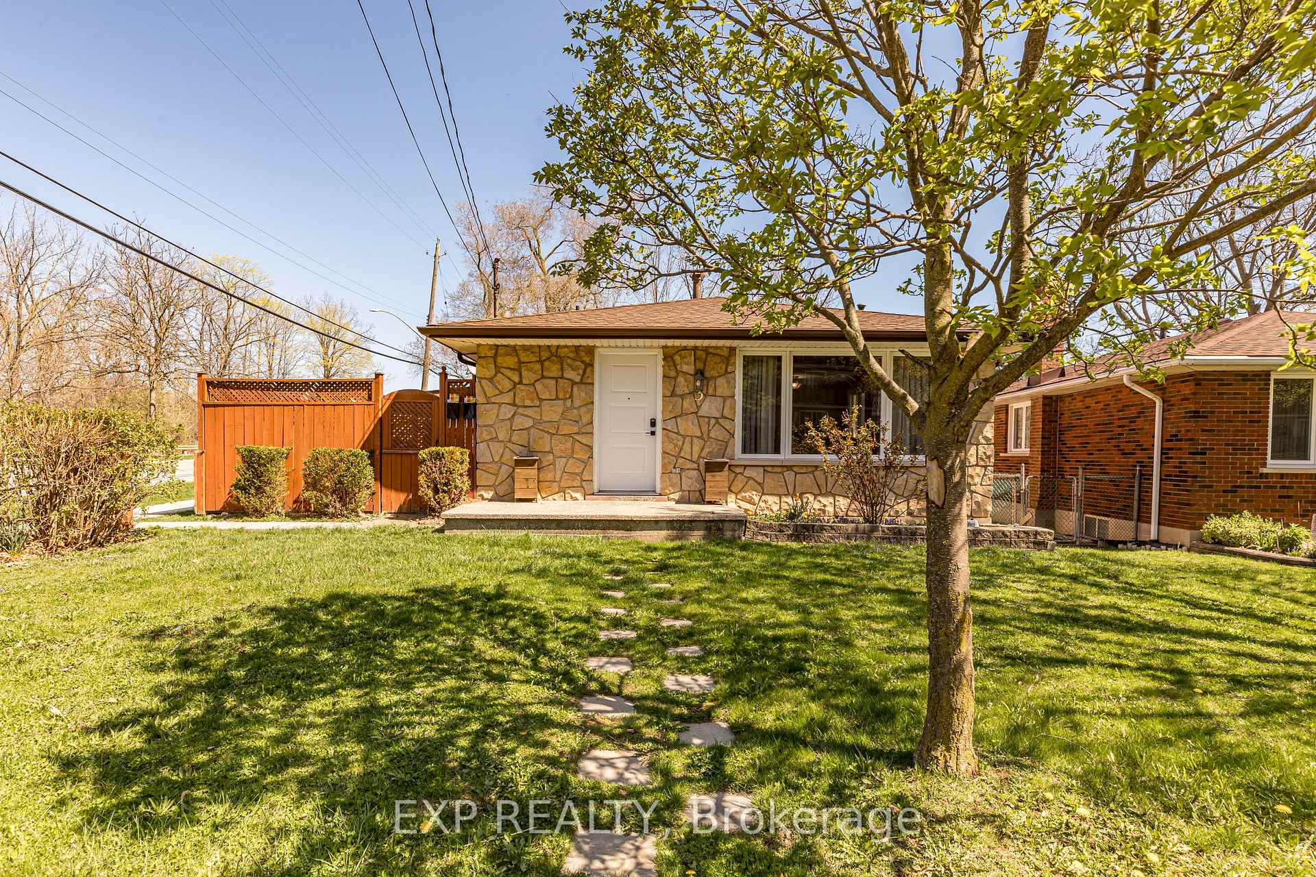 Photo 1 of 3 Veevers Drive, Hamilton, Vincent — HOMEH