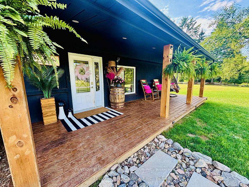 Photo 3 of 1221 Bay Lake Road, Faraday — HOMEH