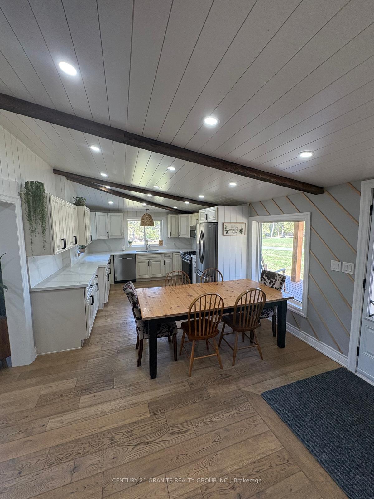 Photo 5 of 1221 Bay Lake Road, Faraday — HOMEH