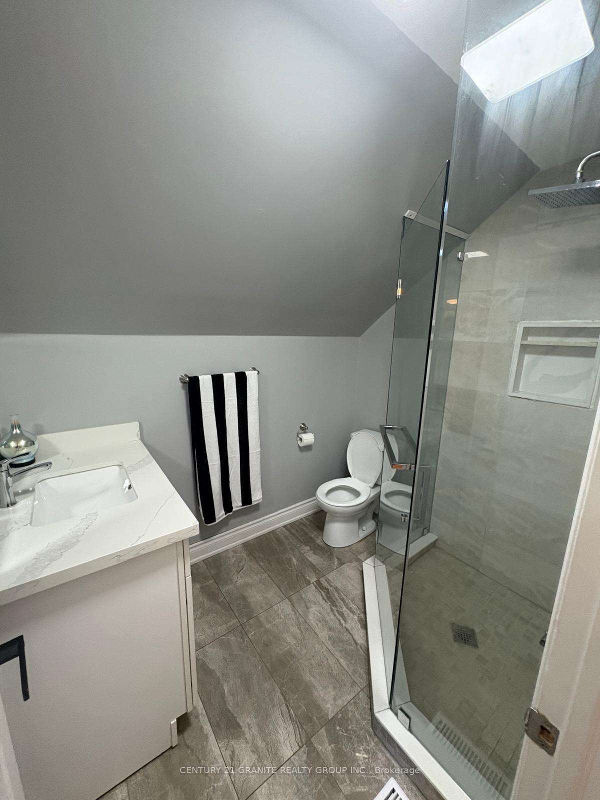 Photo 15 of 1221 Bay Lake Road, Faraday — HOMEH