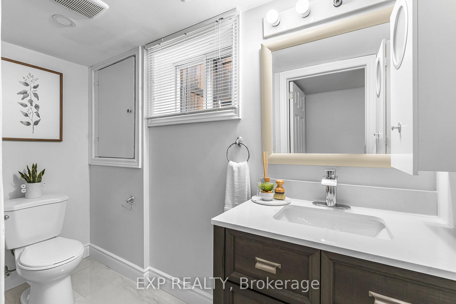 Photo 16 of 319 East 28th Street, Hamilton, Burkholme — HOMEH