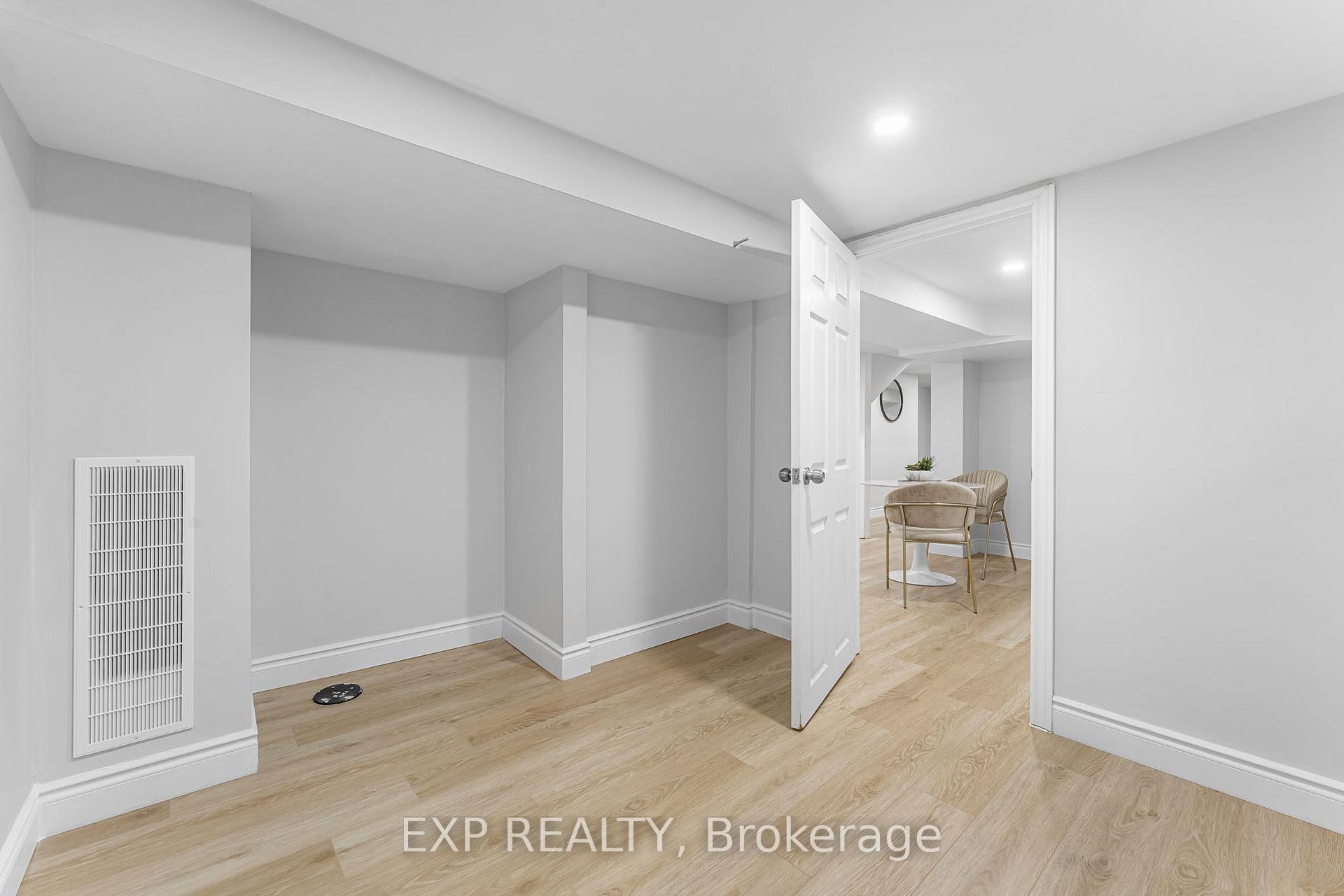 Photo 17 of 319 East 28th Street, Hamilton, Burkholme — HOMEH