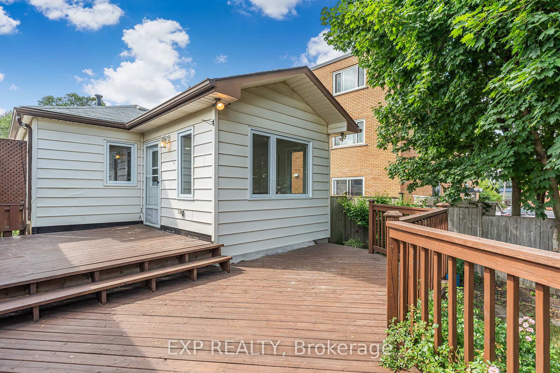 Photo 18 of 319 East 28th Street, Hamilton, Burkholme — HOMEH