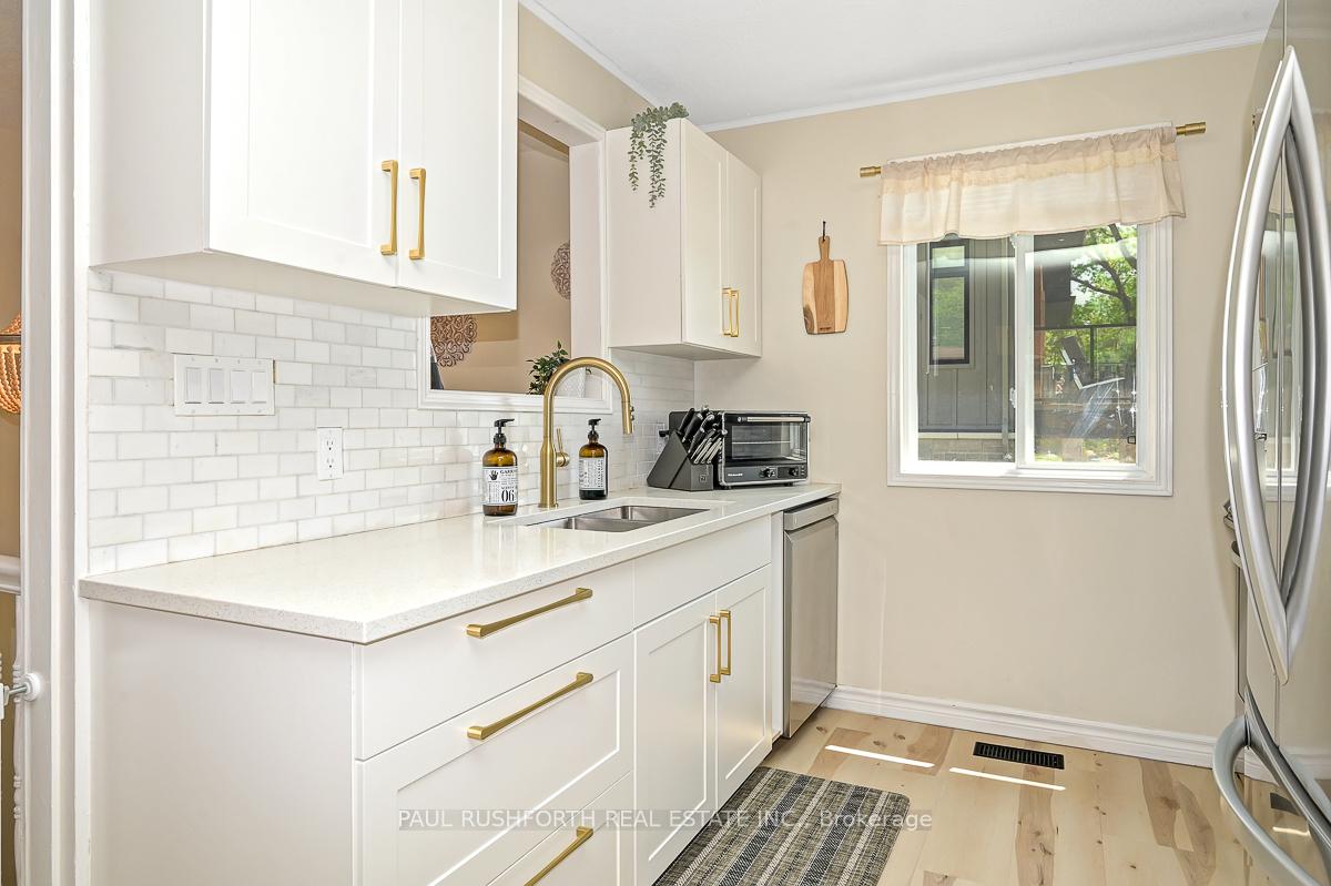 Photo 11 of 1084 Bayview Drive, Ottawa, Constance Bay — HOMEH