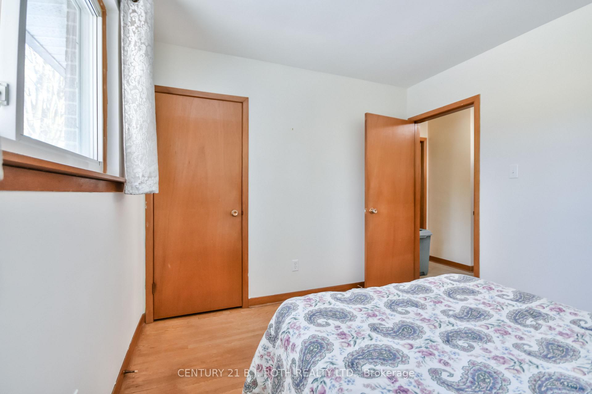 Photo 11 of 210 Grove Street E, Barrie, Wellington — HOMEH