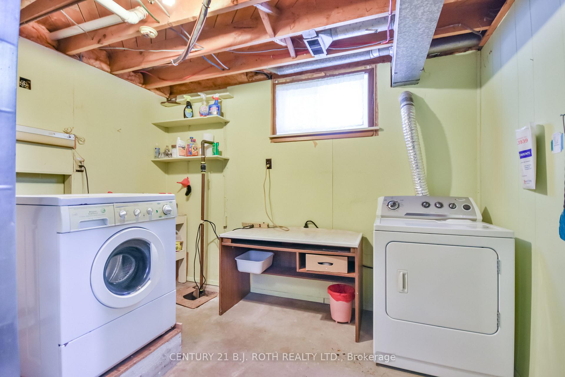 Photo 23 of 210 Grove Street E, Barrie, Wellington — HOMEH