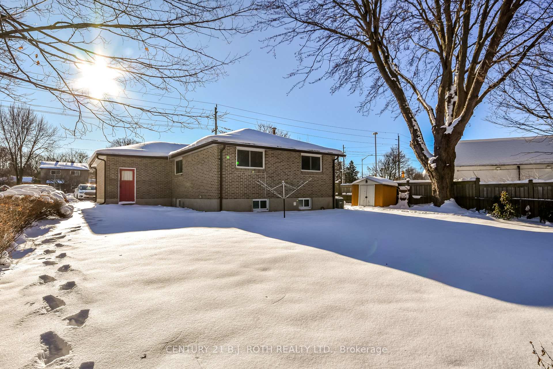 Photo 25 of 210 Grove Street E, Barrie, Wellington — HOMEH
