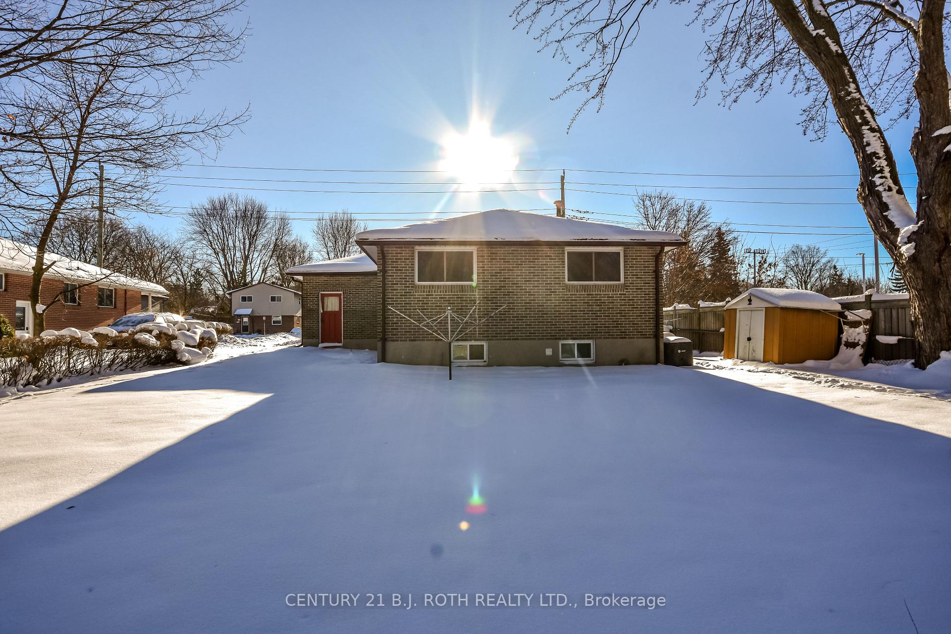 Photo 26 of 210 Grove Street E, Barrie, Wellington — HOMEH