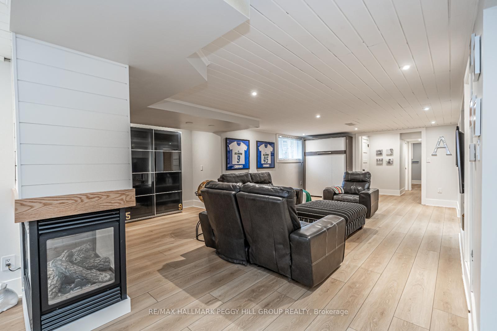 Photo 17 of 68 Dundonald Street, Barrie, Codrington — HOMEH