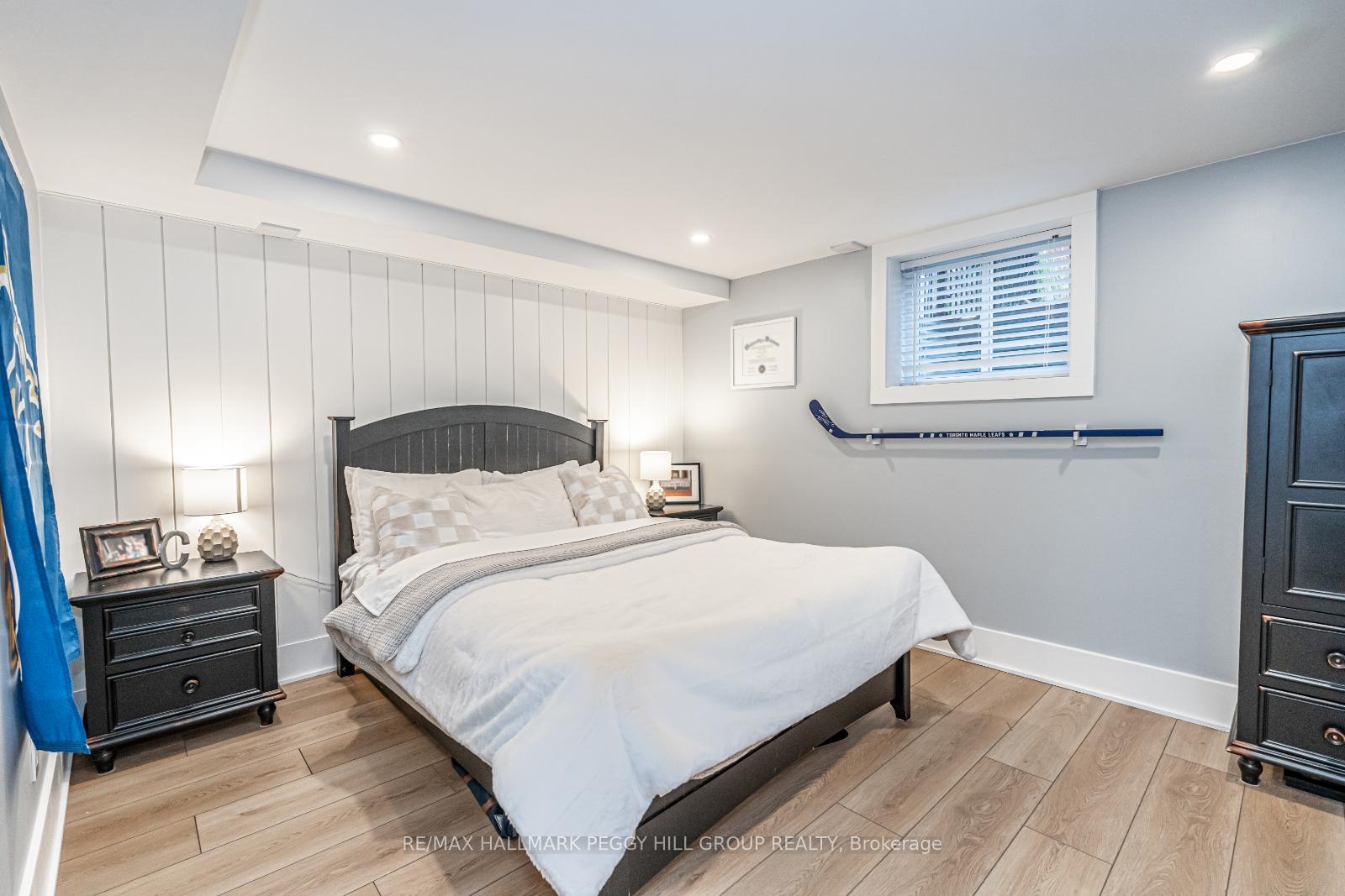 Photo 20 of 68 Dundonald Street, Barrie, Codrington — HOMEH