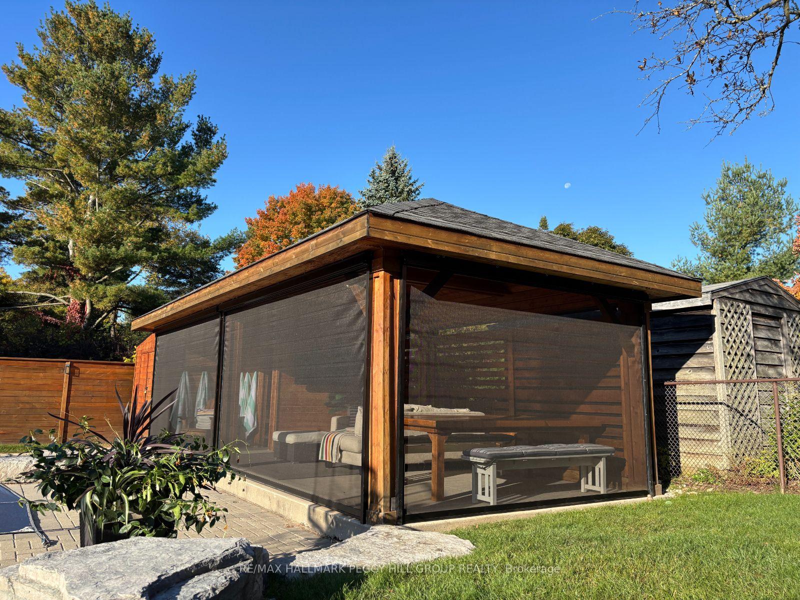 Photo 26 of 68 Dundonald Street, Barrie, Codrington — HOMEH