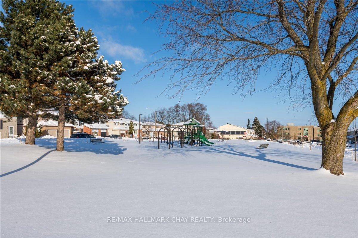 Photo 14 of 59 Robin Court, Barrie, Cundles East — HOMEH