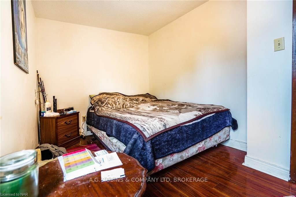 Photo 9 of 27 Fitzgerald Street, St. Catharines, Downtown — HOMEH