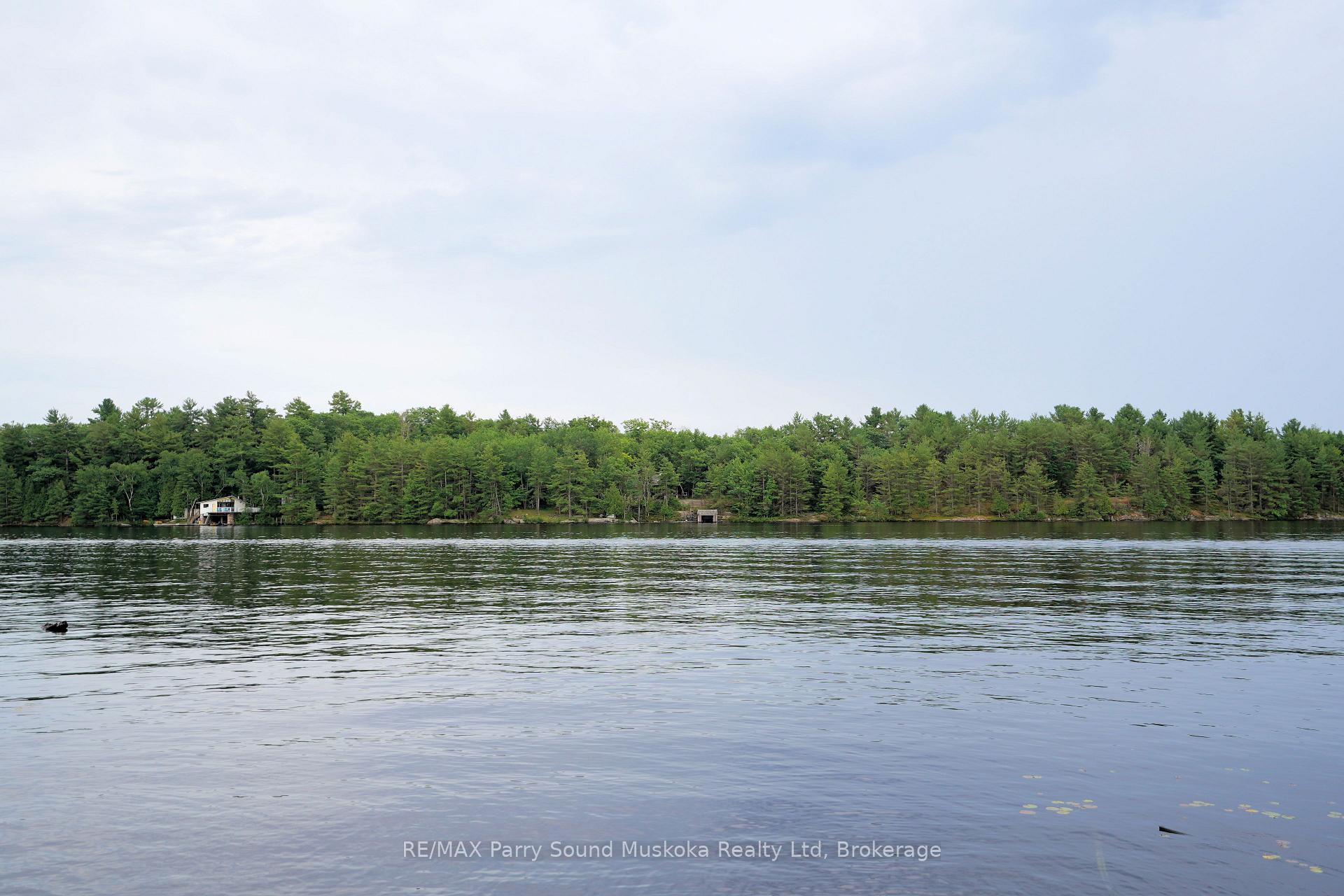 Photo 5 of Unit W/A, 329 Healey Lake, The Archipelago, Archipelago South — HOMEH
