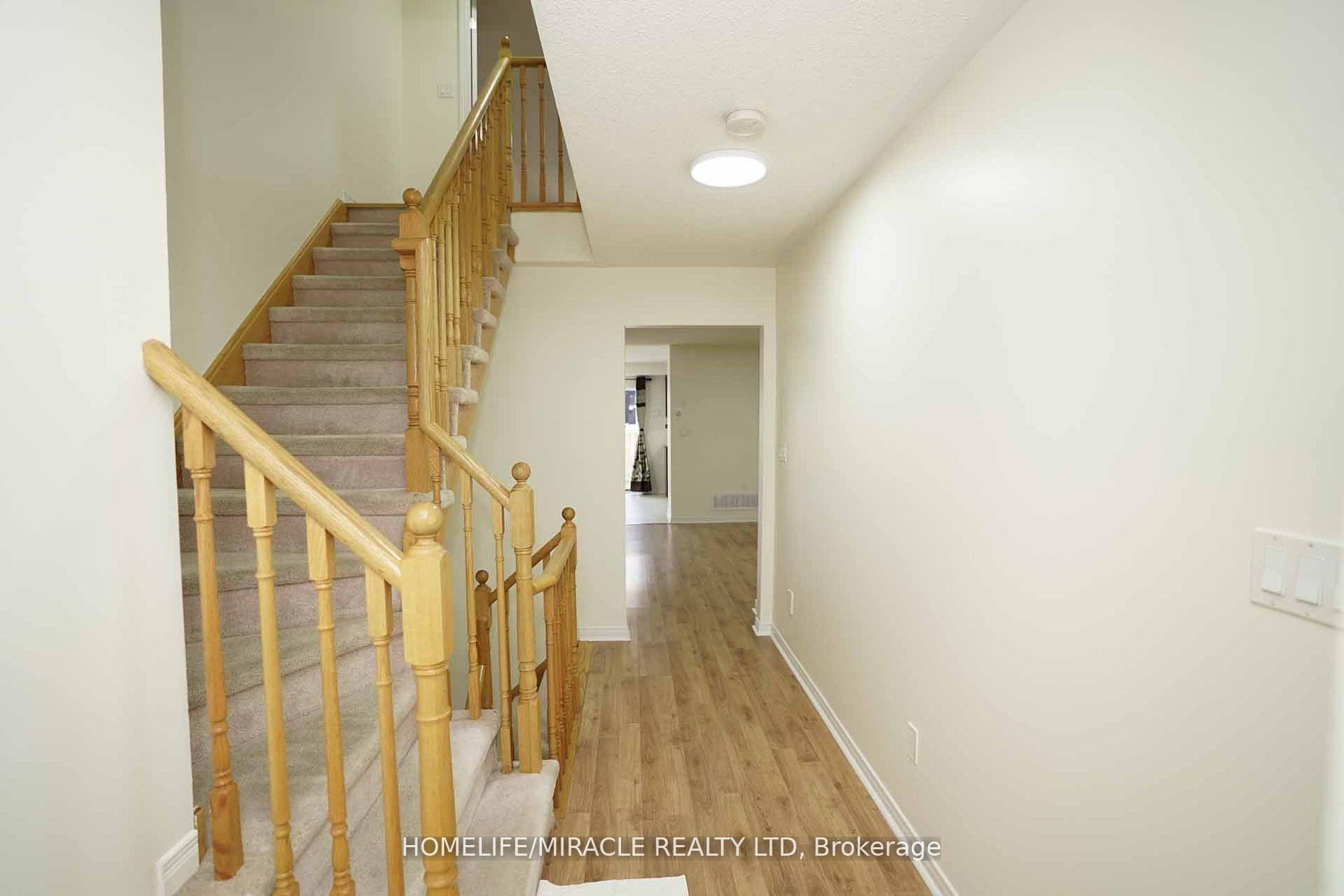 Photo 12 of 69 Teal Crest Circle, Brampton, Credit Valley — HOMEH