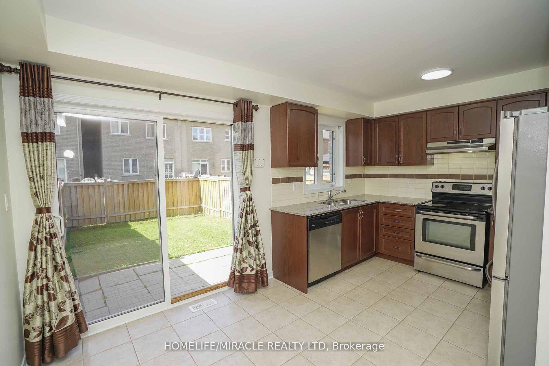 Photo 16 of 69 Teal Crest Circle, Brampton, Credit Valley — HOMEH