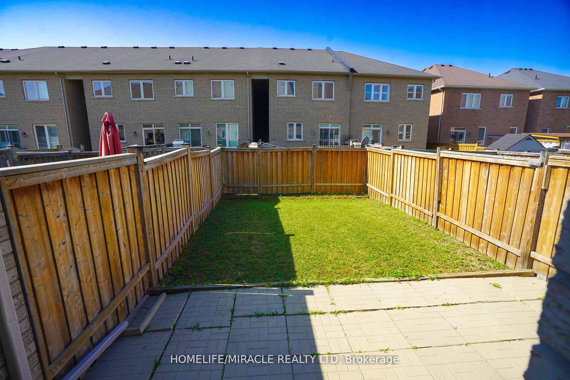 Photo 17 of 69 Teal Crest Circle, Brampton, Credit Valley — HOMEH