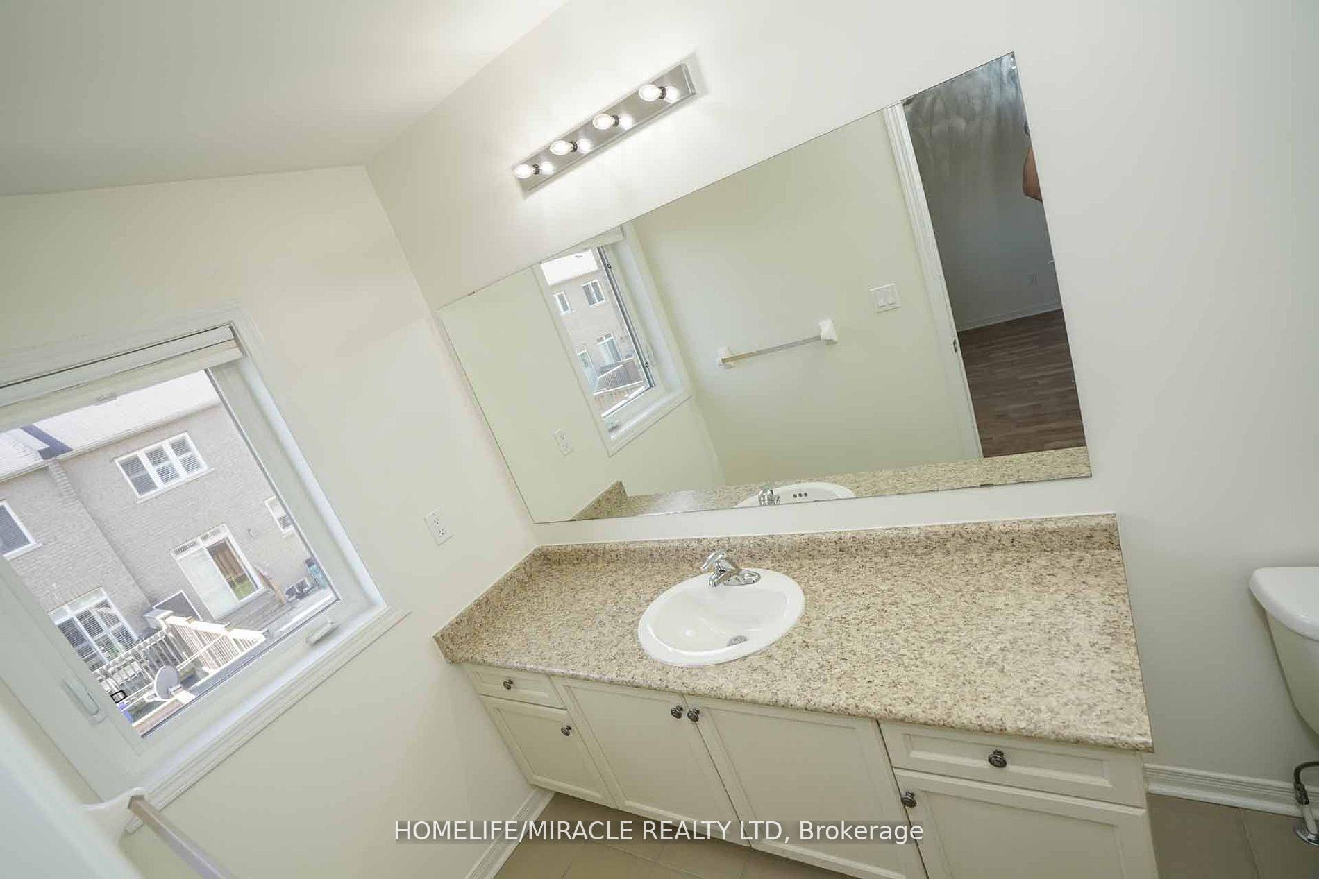Photo 28 of 69 Teal Crest Circle, Brampton, Credit Valley — HOMEH