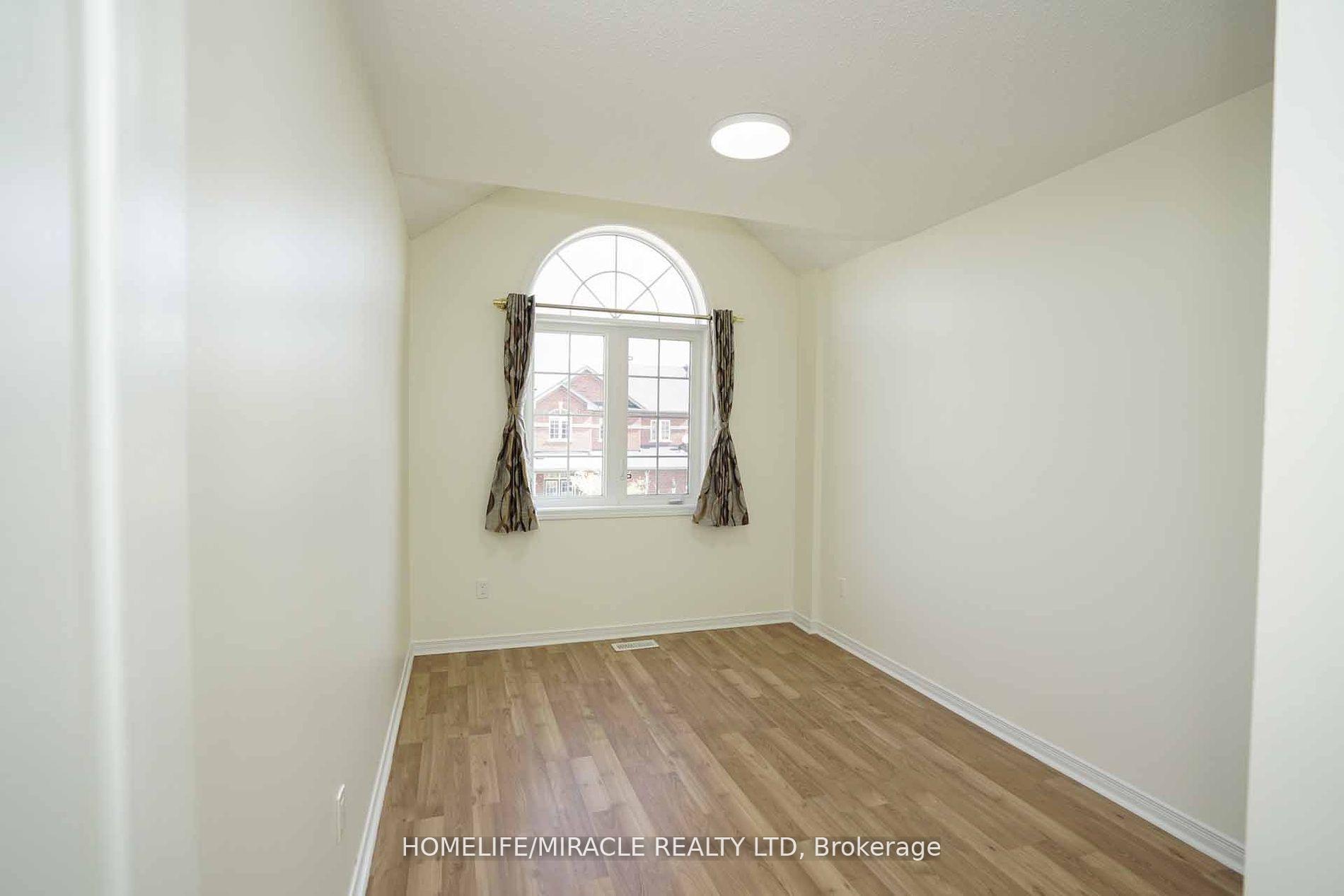 Photo 34 of 69 Teal Crest Circle, Brampton, Credit Valley — HOMEH