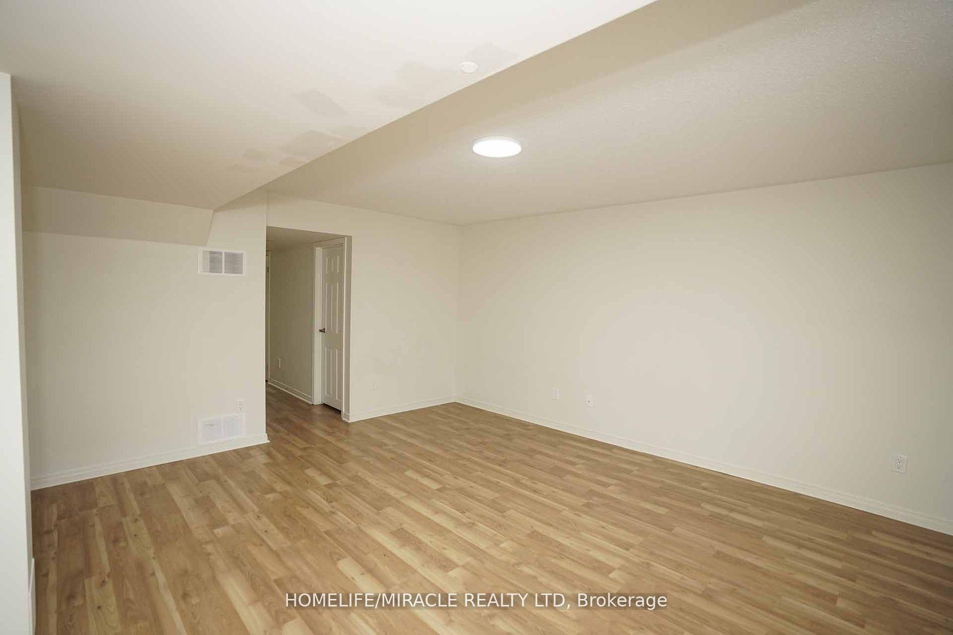 Photo 37 of 69 Teal Crest Circle, Brampton, Credit Valley — HOMEH