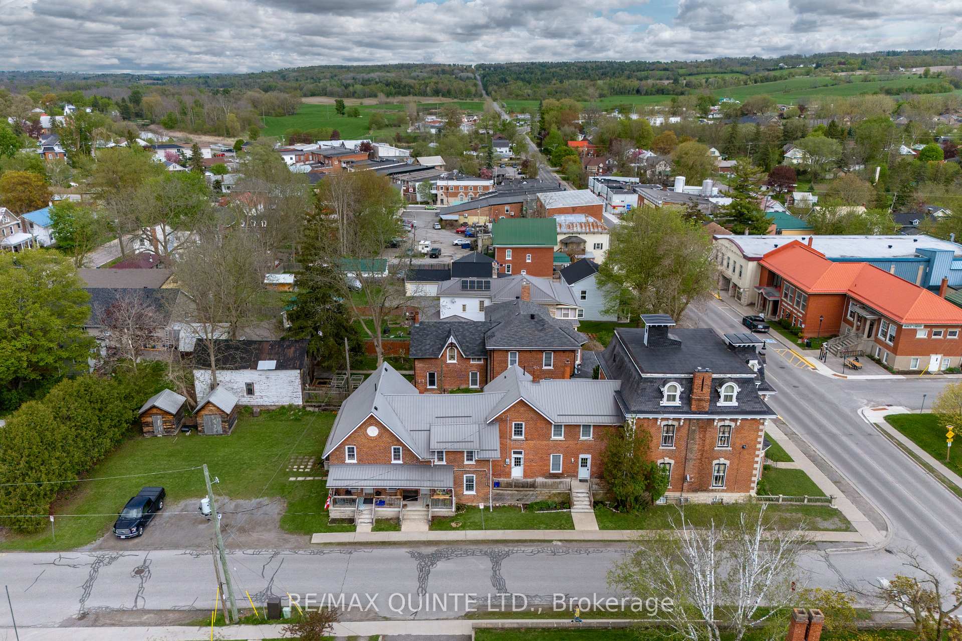 Photo 3 of 64 West Front Street, Stirling-Rawdon, Stirling Ward — HOMEH
