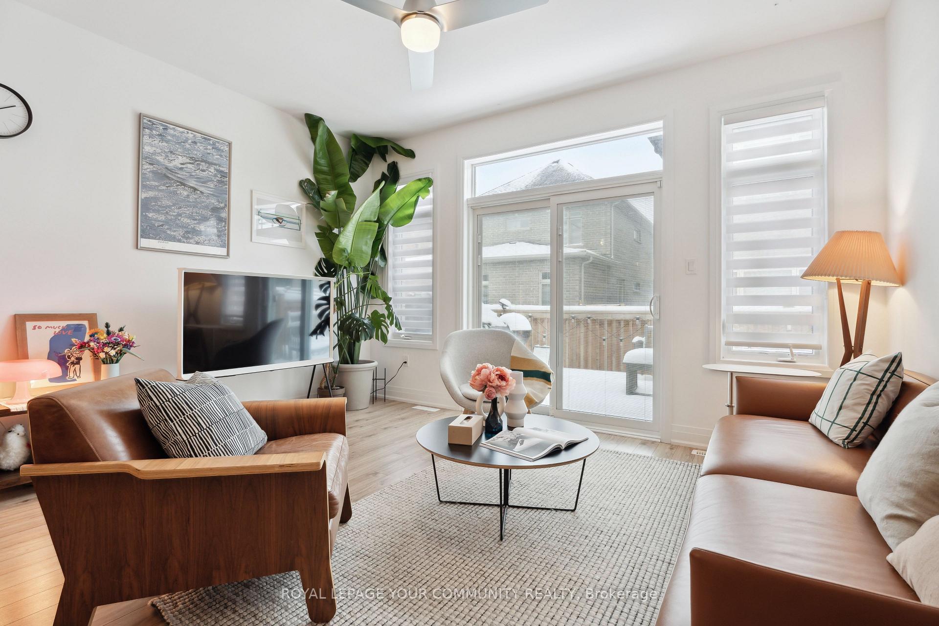 Photo 5 of 33 Mabern Street, Barrie, Rural Barrie Southwest — HOMEH