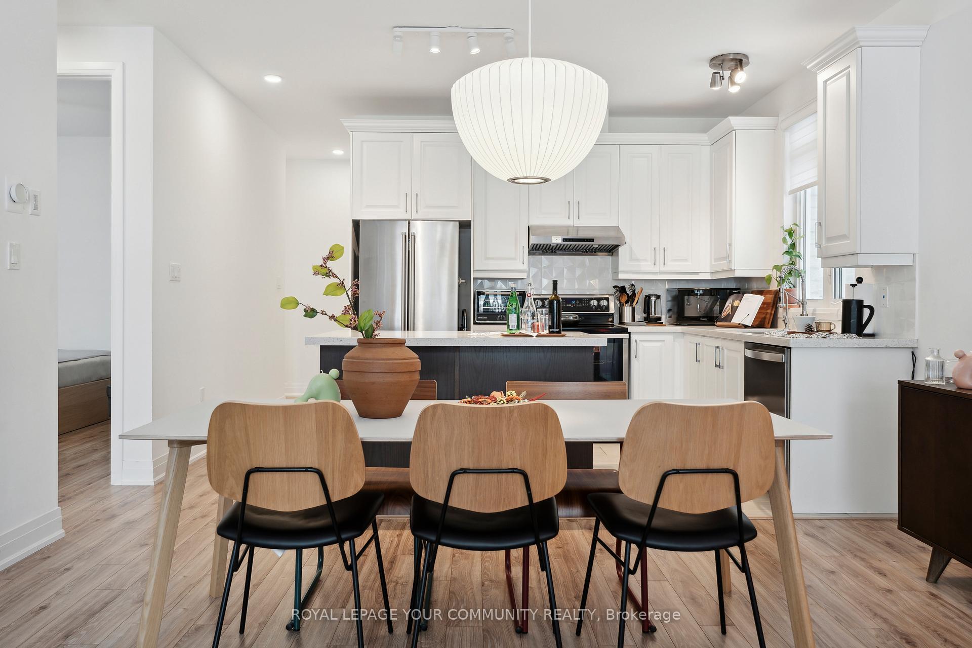 Photo 9 of 33 Mabern Street, Barrie, Rural Barrie Southwest — HOMEH