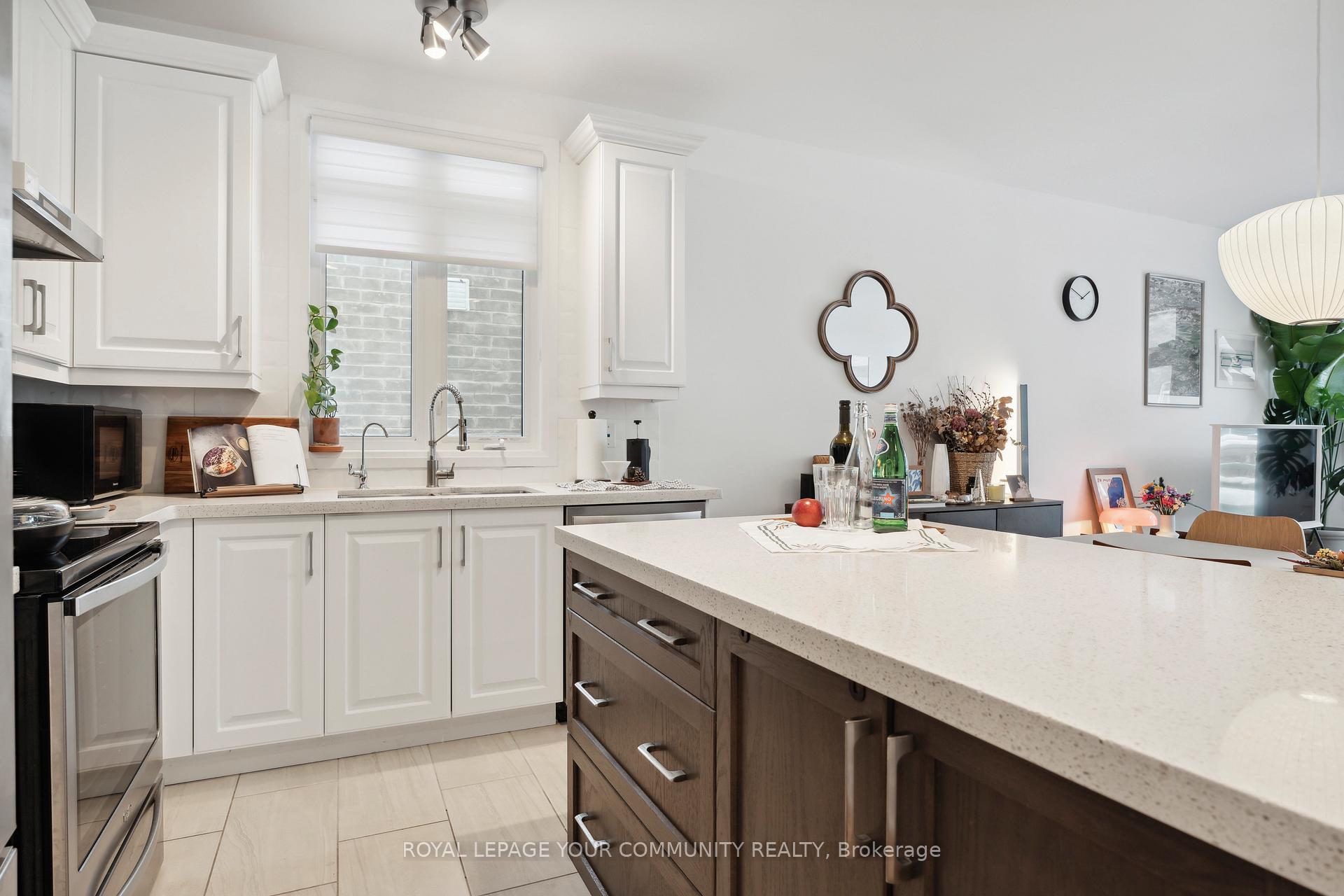Photo 13 of 33 Mabern Street, Barrie, Rural Barrie Southwest — HOMEH