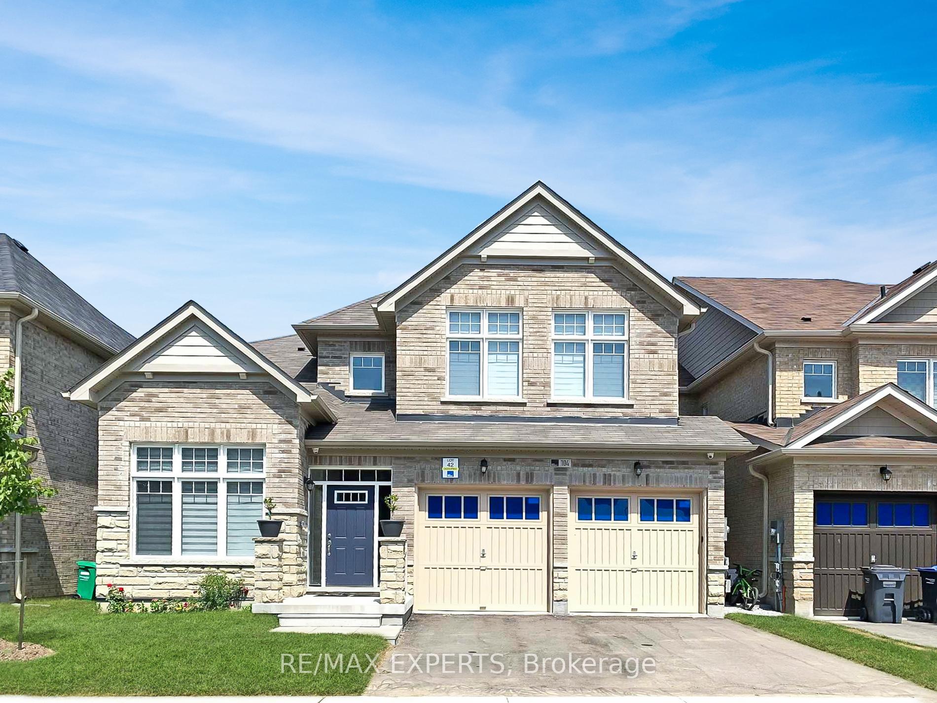 Front of 104 Benadir Avenue