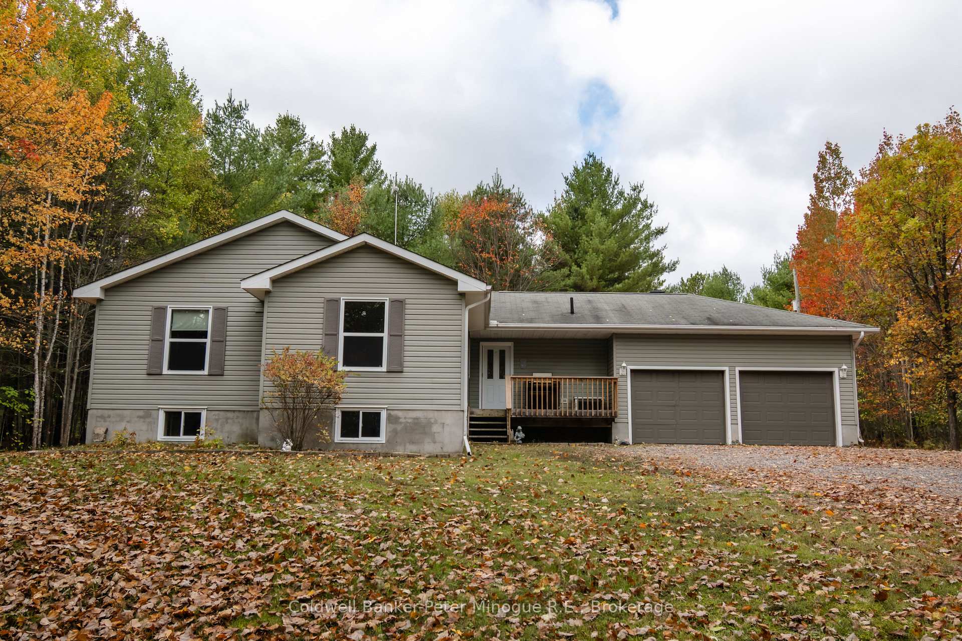Front of 567 Sunset Cove Road
