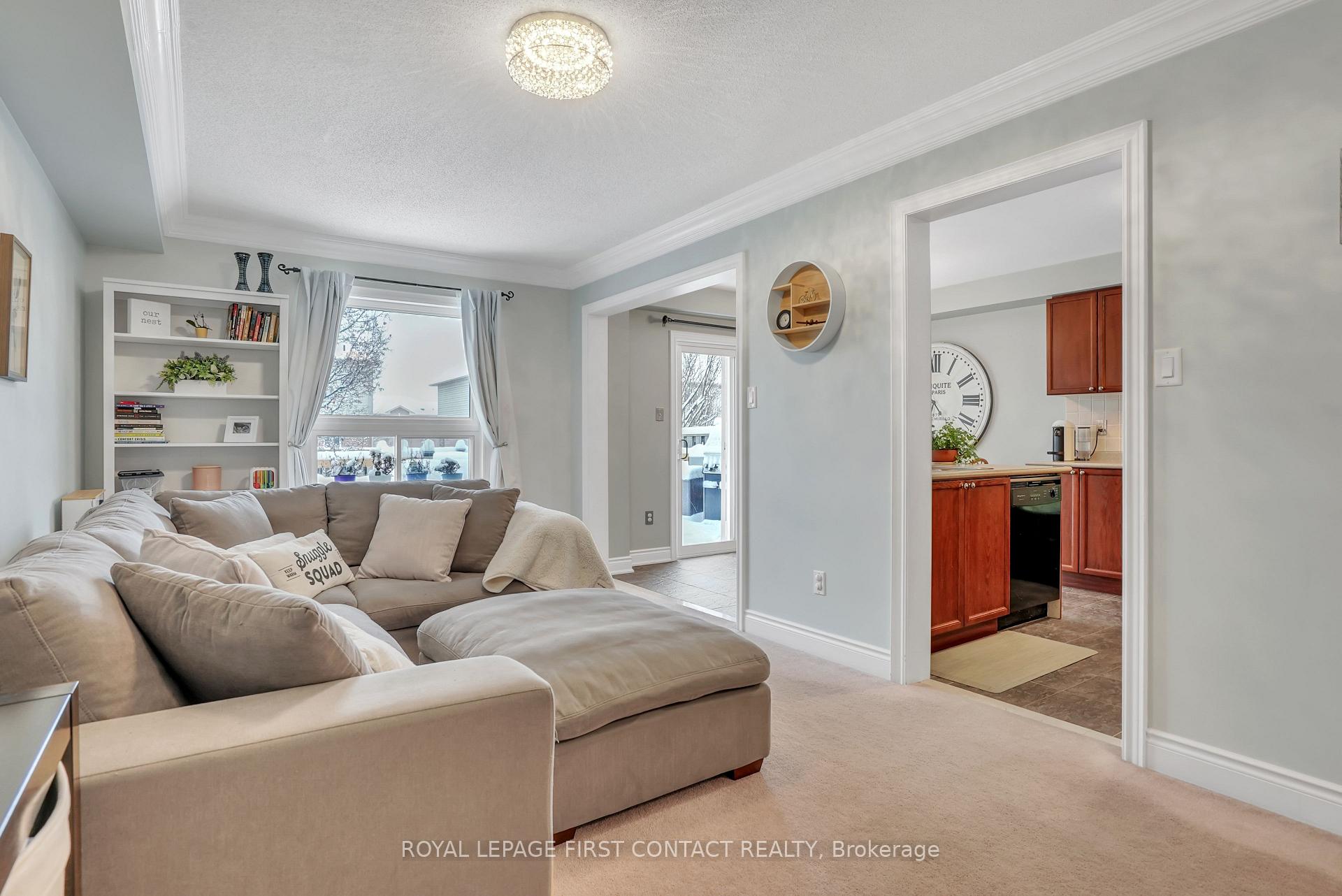 Photo 5 of 21 Bird Street, Barrie, Edgehill Drive — HOMEH