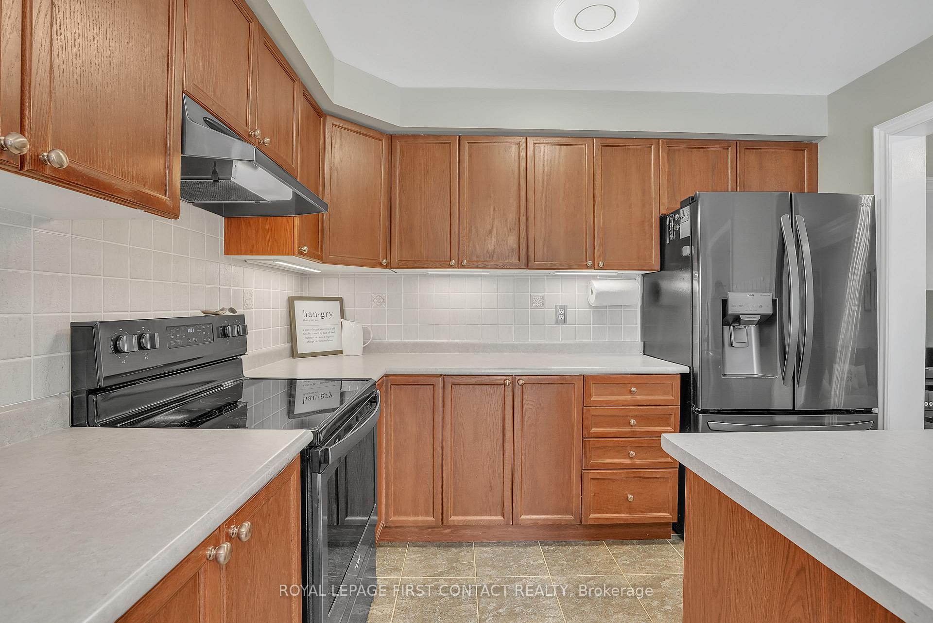 Photo 7 of 21 Bird Street, Barrie, Edgehill Drive — HOMEH