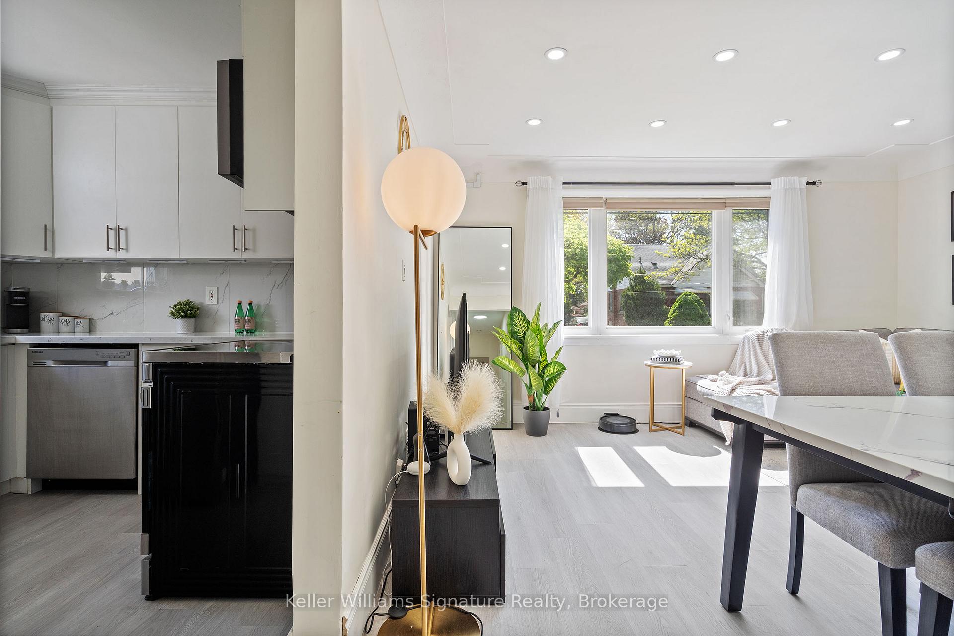 Photo 8 of 42 West 4th Street, Hamilton, Bonnington — HOMEH